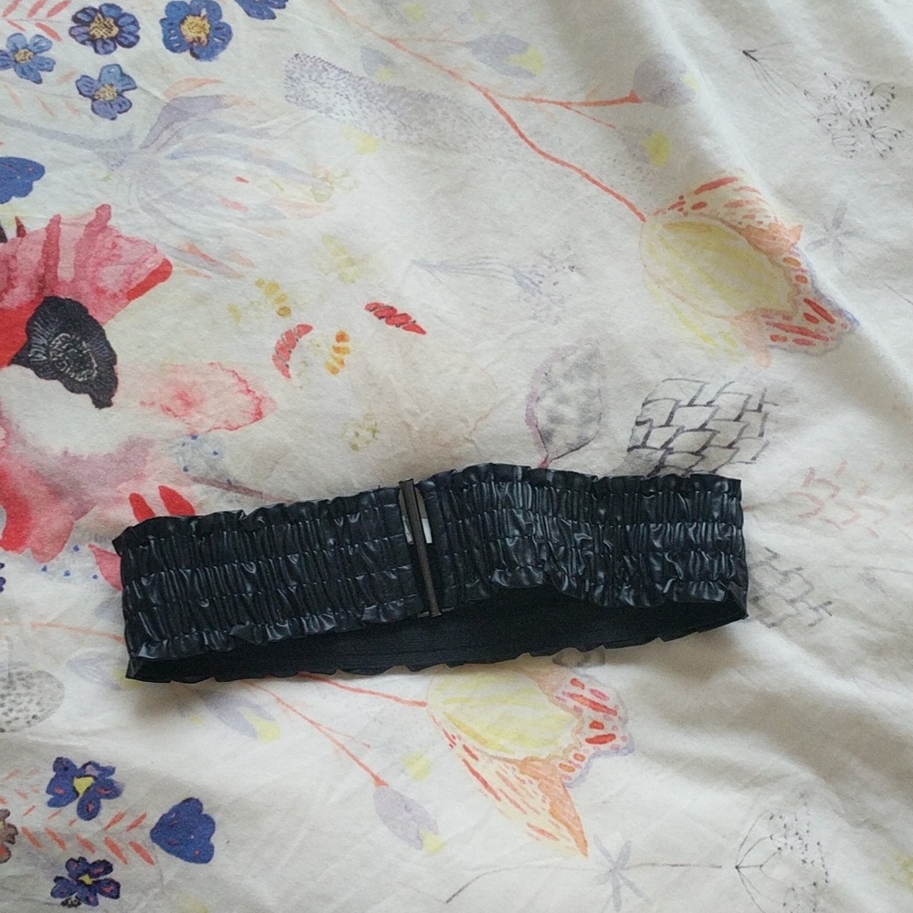 Elasticized belt